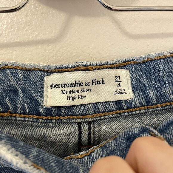 Abercrombie And Fitch Women’s The Mom Short High Rise Sz 4 - Picture 4 of 4
